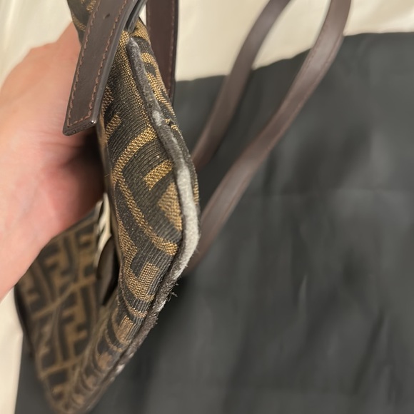 Fendi zucca baguette crossbody - Picture 9 of 14